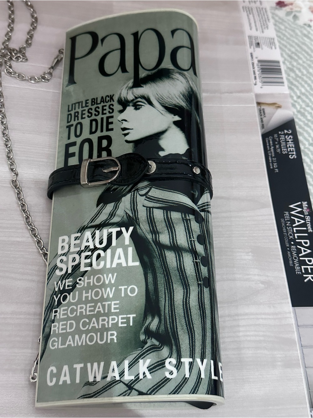 Vintage Magazine Print Crossbody Clutch - Green Graphic